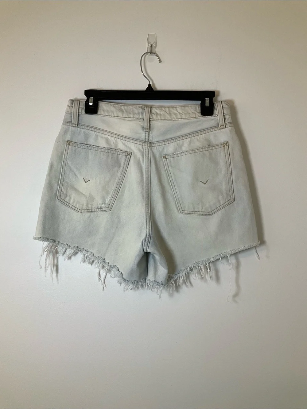 Hudson Devon Light Wash Distressed Denim Cutoff Shorts Size 27